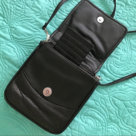 Black Leather Crossbody Messenger Scooter Bag NWOT - Picture 5 of 9